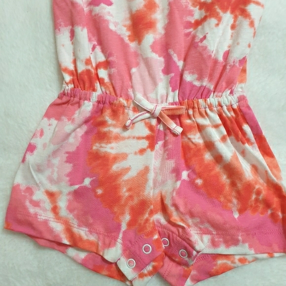 Baby Girl Cold Shoulder Romper - Picture 3 of 4